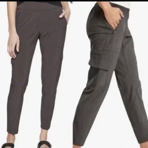 Athleta Chelsea Cargo Pants Dark Onyx